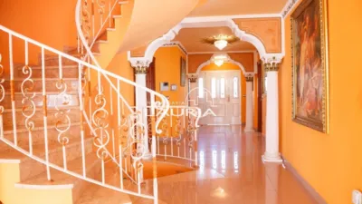 Chalet on Carrer del Puerto de los Leones photo 2