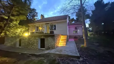Chalet en venta en Calle de los Nardos, 47, Marugán de 369.000 €