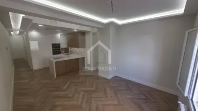 Apartment on Calle de Fernán González photo 2