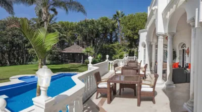 Chalet on Calle El Paraiso Barronal photo 2