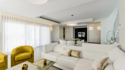 Chalet en venta en Campoamor, Dehesa de Campoamor-Aguamarina (Distrito Orihuela Costa. Orihuela) de 1.195.000 €