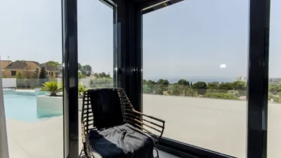 Chalet en venta en Campoamor, Dehesa de Campoamor-Aguamarina (Distrito Orihuela Costa. Orihuela) de 1.195.000 €