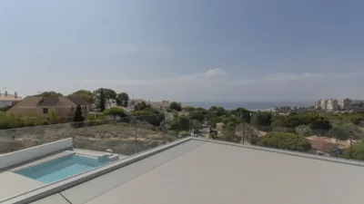 Chalet en venta en Campoamor, Dehesa de Campoamor-Aguamarina (Distrito Orihuela Costa. Orihuela) de 1.195.000 €