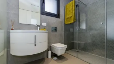 Chalet en venta en Campoamor, Dehesa de Campoamor-Aguamarina (Distrito Orihuela Costa. Orihuela) de 1.195.000 €