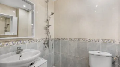 Apartment on Calle San Pascual, 105 photo 23