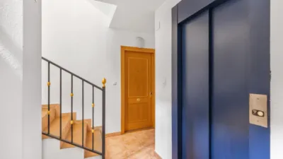 Apartment on Calle San Pascual, 105 photo 2