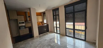 Piso en alquiler en Avenida del Puerto, cerca de Carrer Illes Canàries - Imagen 2
