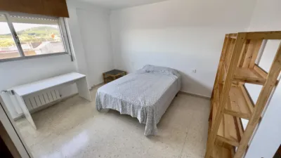 Habitación en alquiler en Calle del Monasterio de Carracedo, Zona Alta (Ponferrada) de 175 €<span>/mes</span>