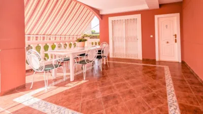 Chalet on Carrer Pino Verde photo 7