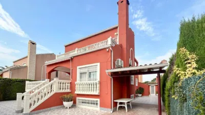 Chalet on Carrer Pino Verde photo 69