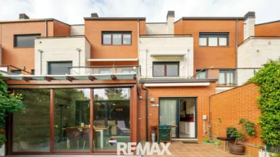Casa adosada en venta en Calle Monasterio de San Pedro de Alcántara, 95, Villa de Prado (Valladolid Capital) de 720.000 €