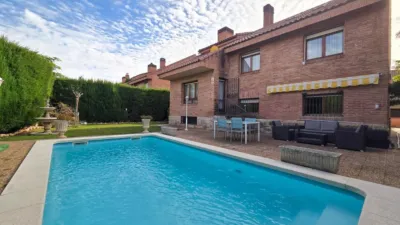 Chalet on Calle de San Isidro Labrador photo 56