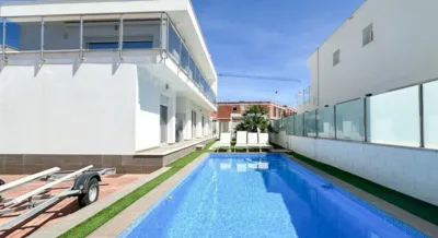 Chalet on Carrer de Malta photo 8