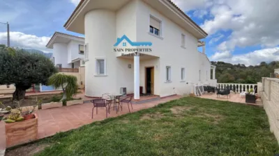 Semi-detached house in San Rafael photo 16