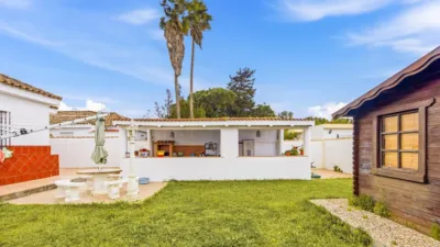 Chalet en venta en los Gallos, La Soledad-La Coquina-Los Gallos (Chiclana de la Frontera) de 336.000 €