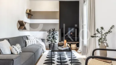 Piso en alquiler en Calle de Santa Engracia, cerca de Plaza del Descubridor Diego de Ordás - Imagen 2