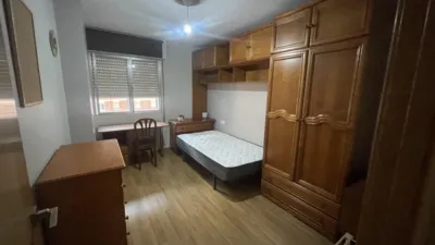 Habitación en alquiler en Calle del Monasterio de Carracedo, Centro (Ponferrada) de 230 €<span>/mes</span>