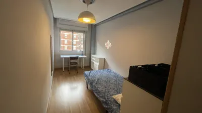 Habitación en alquiler en Calle del Monasterio de Carracedo, Centro (Ponferrada) de 230 €<span>/mes</span>