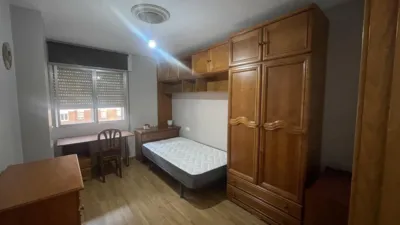 Habitación en alquiler en Calle del Monasterio de Carracedo, Centro (Ponferrada) de 230 €<span>/mes</span>