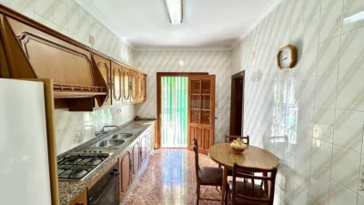 Chalet en venta en Calle del Doctor Fleming, Humilladero de 199.000 €