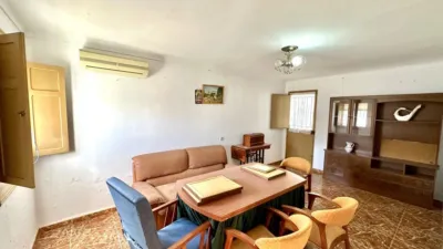 Chalet en venta en Calle del Doctor Fleming, Humilladero de 199.000 €