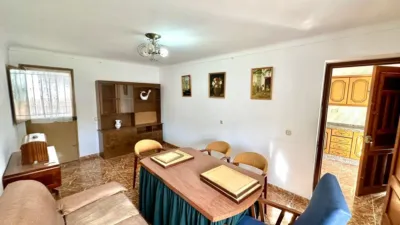 Chalet en venta en Calle del Doctor Fleming, Humilladero de 199.000 €