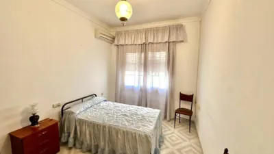 Chalet en venta en Calle del Doctor Fleming, Humilladero de 199.000 €