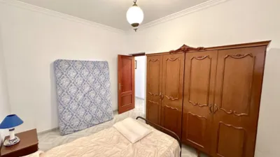Chalet en venta en Calle del Doctor Fleming, Humilladero de 199.000 €