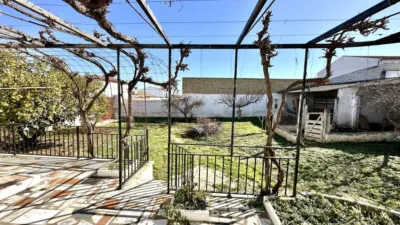 Chalet en venta en Calle del Doctor Fleming, Humilladero de 199.000 €