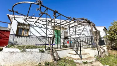 Chalet en venta en Calle del Doctor Fleming, Humilladero de 199.000 €