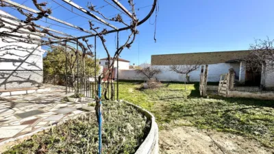 Chalet en venta en Calle del Doctor Fleming, Humilladero de 199.000 €