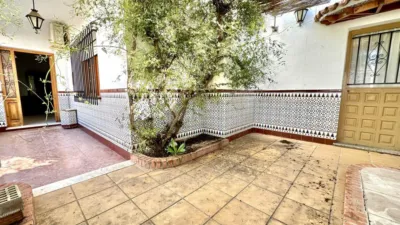 Chalet en venta en Calle del Doctor Fleming, Humilladero de 199.000 €