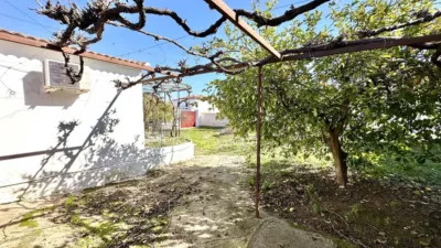 Chalet en venta en Calle del Doctor Fleming, Humilladero de 199.000 €