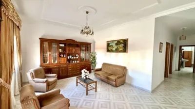 Chalet en venta en Calle del Doctor Fleming, Humilladero de 199.000 €