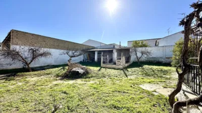 Chalet en venta en Calle del Doctor Fleming, Humilladero de 199.000 €