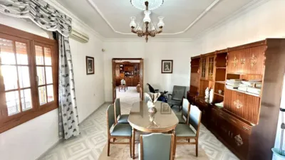 Chalet en venta en Calle del Doctor Fleming, Humilladero de 199.000 €