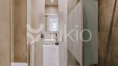 Piso en alquiler en Calle de Víctor Andrés Belaúnde - Imagen 23