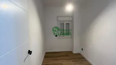 Apartment in Centre photo 14