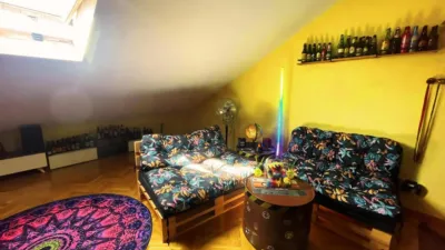 Dúplex en venta en Calle de la Serranía de Ronda, Casco Histórico de Vallecas (Distrito Villa de Vallecas. Madrid Capital) de 346.500 €