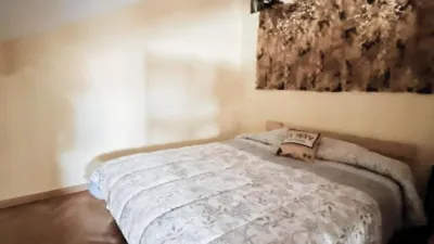 Dúplex en venta en Calle de la Serranía de Ronda, Casco Histórico de Vallecas (Distrito Villa de Vallecas. Madrid Capital) de 346.500 €
