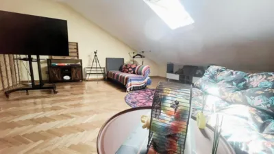Dúplex en venta en Calle de la Serranía de Ronda, Casco Histórico de Vallecas (Distrito Villa de Vallecas. Madrid Capital) de 346.500 €