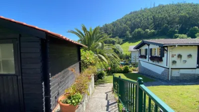 Chalet en venta en Calle Barrio Brazomar, Número 46, Cotolino (Castro Urdiales) de 650.000 €