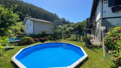 Chalet en venta en Calle Barrio Brazomar, Número 46, Cotolino (Castro Urdiales) de 650.000 €