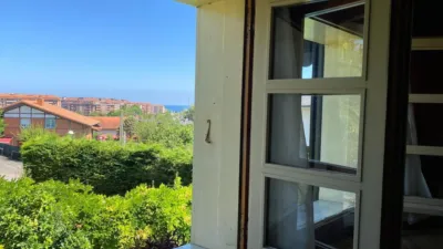 Chalet en venta en Calle Barrio Brazomar, Número 46, Cotolino (Castro Urdiales) de 650.000 €