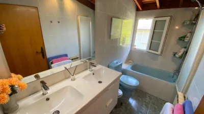 Chalet en venta en Calle Barrio Brazomar, Número 46, Cotolino (Castro Urdiales) de 650.000 €
