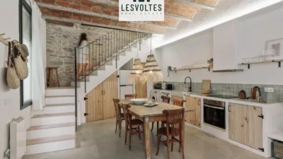 Chalet en alquiler en Carrer Llavia, Gualta de 1.590 €<span>/mes</span>