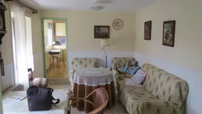 Casa en venta en Calle de la Mirasierra, Abades de 110.000 €