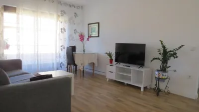 Piso en alquiler en Plaza de Aurelio Hernández, Centro (Segovia Capital) de 975 €<span>/mes</span>