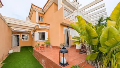 Terraced House in Carrer del Monte de Santa Pola photo 2
