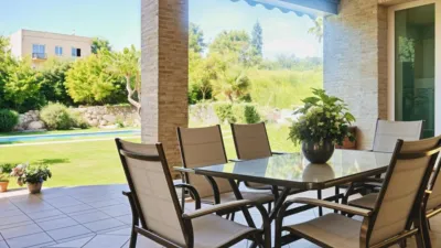 Chalet en venta en Calle de los Villares Altos, Santa Eufemia (Tomares) de 949.500 €